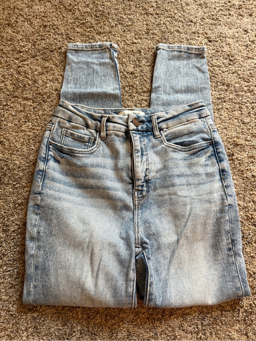 Buckle Billie skinny high rise